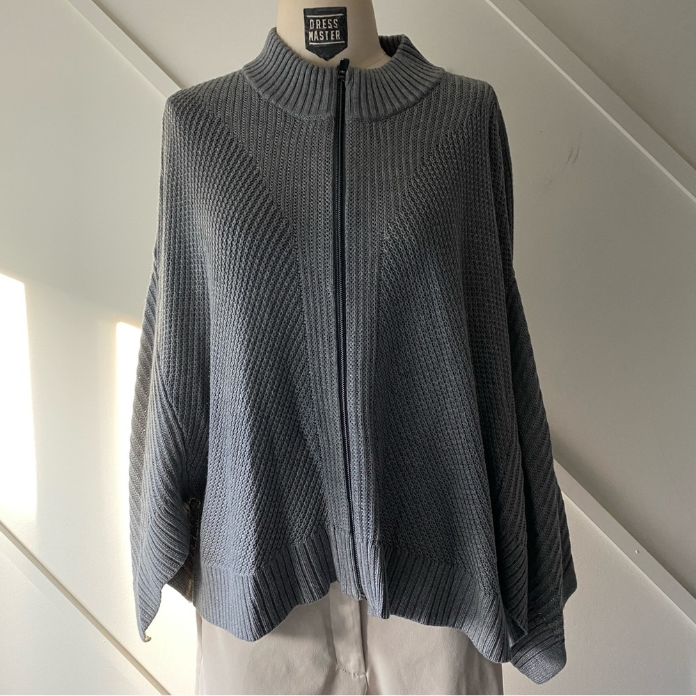 Lululemon Cashmere Blend Knit Poncho Zip Cape | Grey | Luxe Athleisure - XS/S - Picture 3 of 10